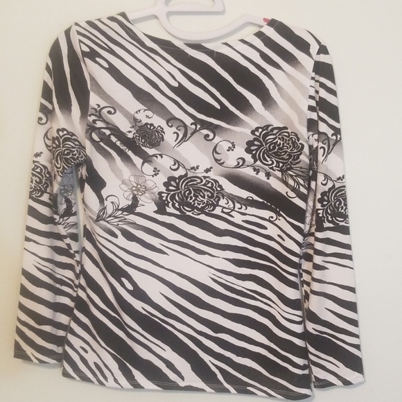 Cache Blouse - Picture 2 of 2